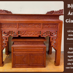 Bộ Án Gian Thờ Cúng Gỗ Sồi Nga – Thiết kế tinh xảo với hoa văn truyền thống, mang đến không gian thờ cúng trang trọng, linh thiêng. Chất liệu cao cấp: Gỗ Sồi Nga phun màu hương và Gỗ Óc Chó, bền bỉ theo thời gian, tạo vẻ đẹp tự nhiên cho không gian thờ. Kích thước chuẩn: Ngang 1m53, sâu 67cm, cao 1m27, phù hợp với mọi không gian thờ tự trong gia đình.
